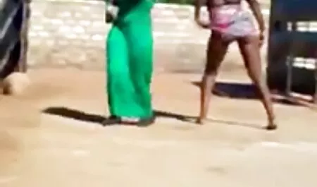 نوازش اتاق خواب در داستان sexy تصویری مهبل (واژن) و آن را