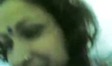 لیس داستان های تصویری سکسی زیبا و دمار از روزگارمان درآورد او را با dildo در اعماق