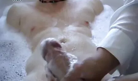 مطلوب داستان تصویری ترجمه شده ورزش ها در بیدمشک